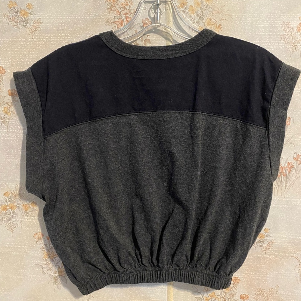 Trendy Black and Gray Crop Top - Picture 2 of 3